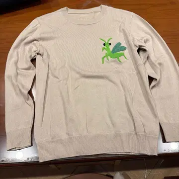 INSECT COLLECTION 곤충 자수 니트 스웨터