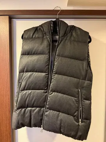 DUVETICA 후드 부착 다운 베스트 42 그레이