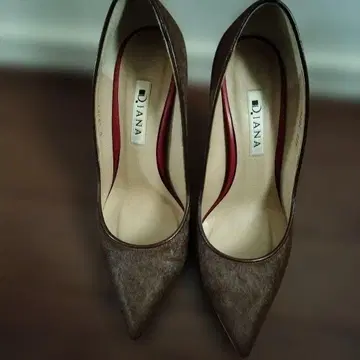 DIANA 브라운 송치 스틸레토 하이힐