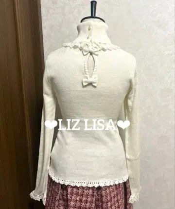 LIZ LISA 레이스 리본 장미 버튼 터틀넥 니트 새상품 귀여운