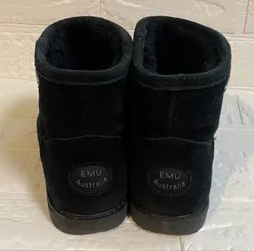 EMU Australia 블랙 어그 부츠