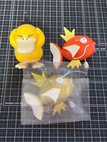 포켓몬 센터 한정판 뛰는! 무한 코이킹 레어! 금빛 코이킹 세트