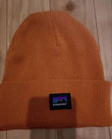 patagonia 오렌지 핑크 계열 니트 모자