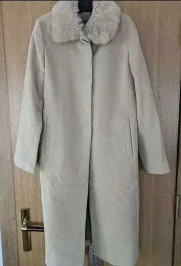 COMME CA DU MODE 꼼사데모드 퍼 달린 롱 코트