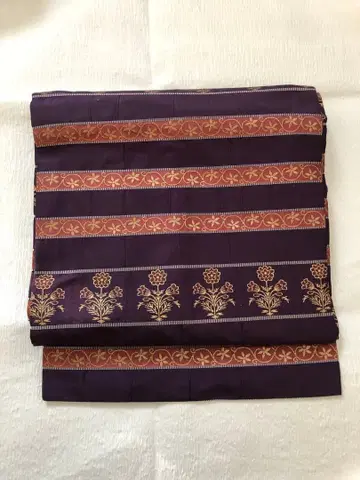 나고야 오비 금색 보라색 꽃