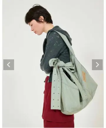 Tina:Jojun 리본 포함 라이트 그린 숄더백