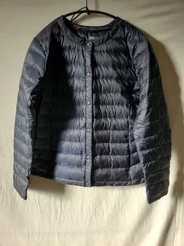 유니클로 울트라 라이트 다운 컴팩트 자켓 여성용 XL 네이비