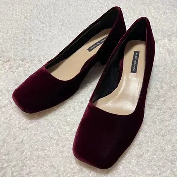 파비오 루스코니 스퀘어토 로우힐 펌프스