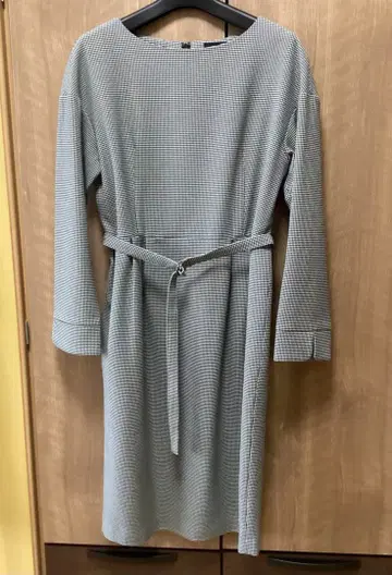 UNTITLED 언타이틀 벨트 포함 턱 원피스 하운드투스 M