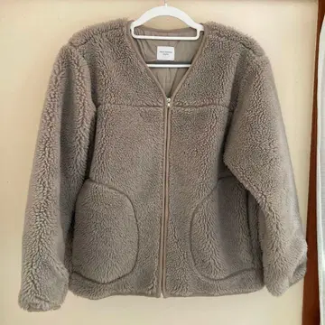 어반 리서치 도어스 노카라 보아 숏 블루종