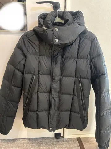 TATRAS 블랙 다운 자켓