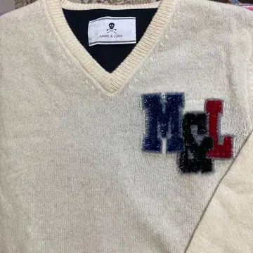 마크앤로나 스컬 니트 스웨터 사이즈 M 골프웨어 보온 구조