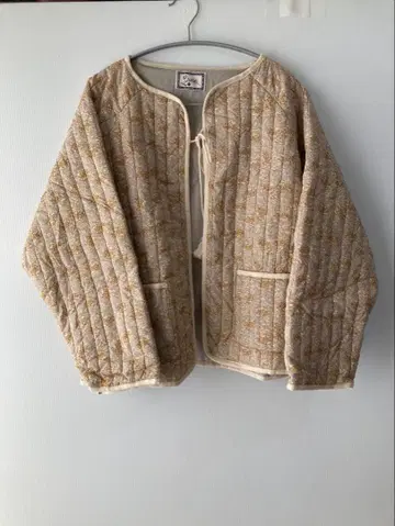 Crisp 퀼팅 자켓 F 사이즈