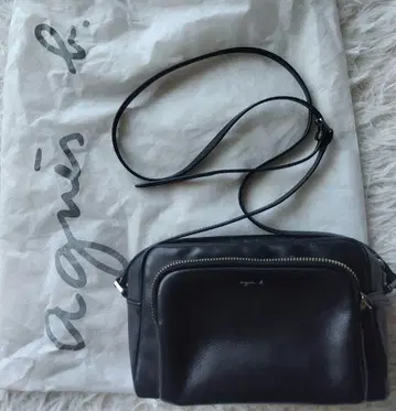 수납 가방 포함 에네스베 앙제 가죽 숄더백 카메라백 블랙