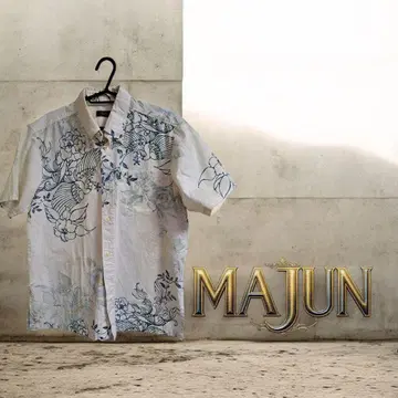 카리유시 의류 MAJUN