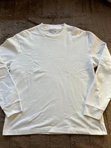 1-2회 착용 유니버설 랭귀지 L 화이트 티셔츠 48