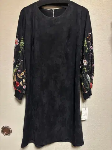 HEALiNG 자수 원피스