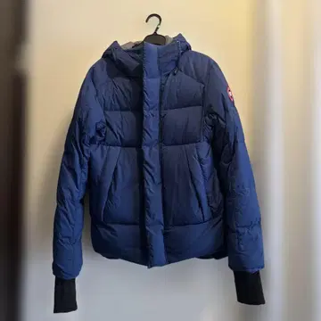 Canada Goose 네이비 다운 자켓 S