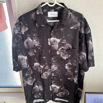 STUDIOUS 플라워 프린트 반팔 셔츠 블랙