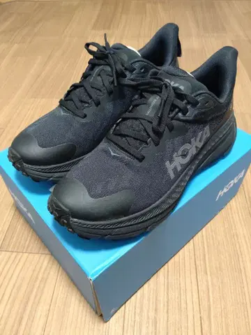 HOKA 고어텍스 러닝화 블랙