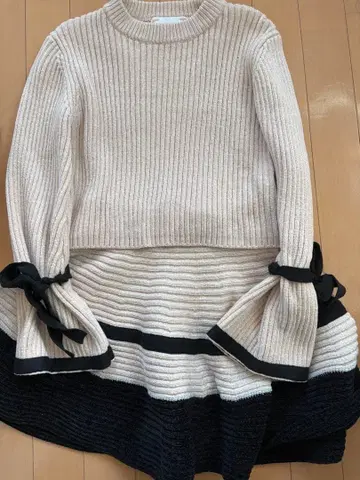 미셸 마카롱 몰 니트 바이컬러 셋업