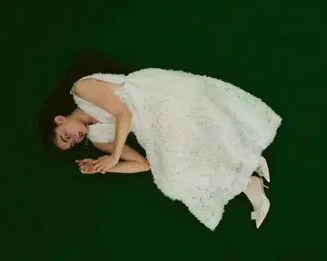 새상품급 bibiy NOELLE SHEER DRESS 화이트