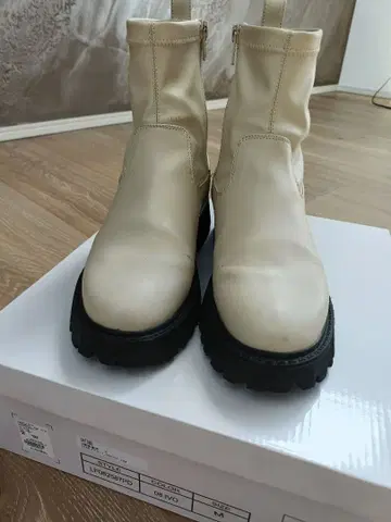 LEPSIM 제로카루 통굽 부츠 아이보리 M