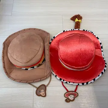 디즈니 우디와 제시 캐릭터 모자