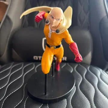 원펀맨 사이타마 액션 피규어