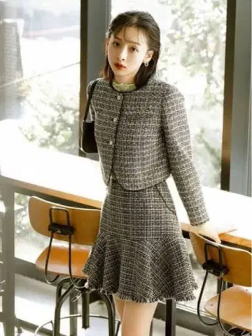 미시착 택 포함 새상품 트위드 크롭 재킷 & 트위드 플레어 스커트 셋업