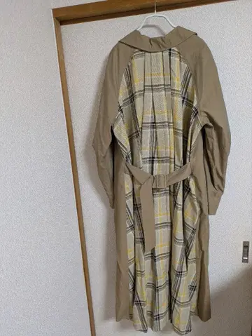 [ 택 포함 새상품 ] sophila 베이지 더블 브레스트 트렌치코트