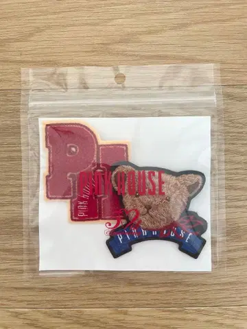 핑크하우스 50주년 기념 베어&로고 브로치