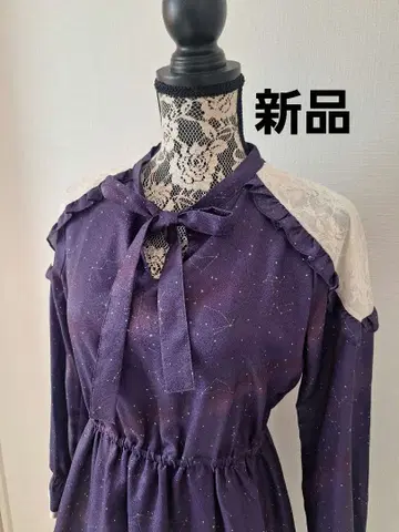 택 포함 미사용 새상품 겨울 밤하늘 패턴 어깨 레이스 원피스 엑시즈팜