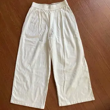 Studio Clip 화이트 와이드 팬츠 허리밴딩