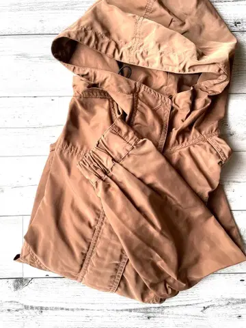 coen 후드 부착 베이지 마운틴 파카