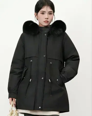 블랙 자켓 탈부착 가능 퍼 포함