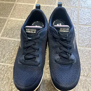 SKECHERS GOwalk 네이비 / 라벤더 스니커즈