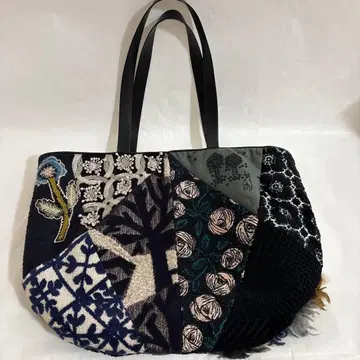 새상품급 미나 페르호넨 pala 백 dark mix 이세탄 한정