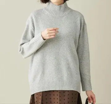 iCB 소프트 캐시미어 믹스 하이넥 니트