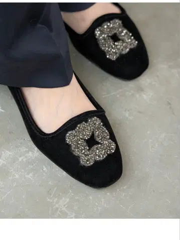 IENA MALUS/마스 VELVET BIJOU SHOES