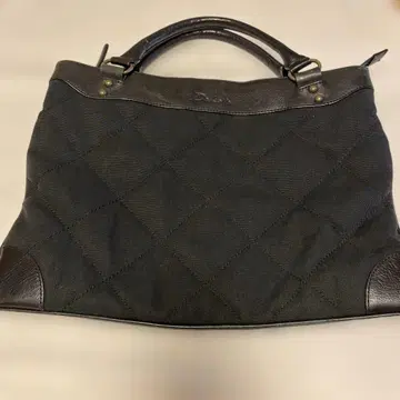 하자품 Dakota 다코타 블랙 퀼팅 백 숄더 없음