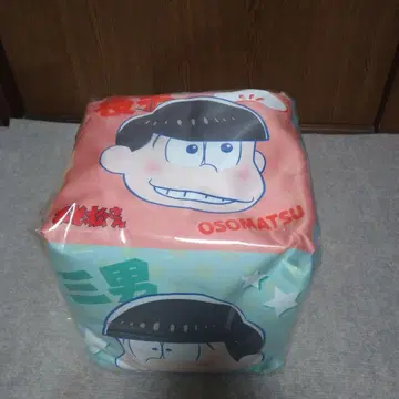 오소마츠 6쌍둥이 큐브형 캐릭터 굿즈