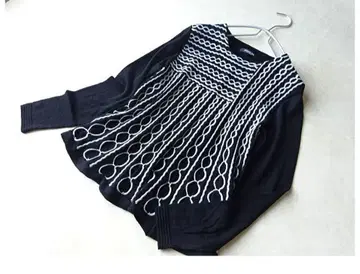 히로코비스 최근 모델 울 니트 스웨터