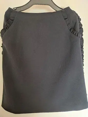 르네의 네이비 사다리꼴 스커트