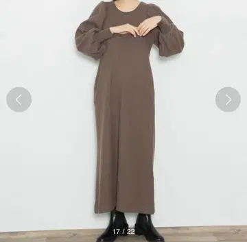 어반 리서치 퍼프 슬리브 기모 와플 컷 원피스 F