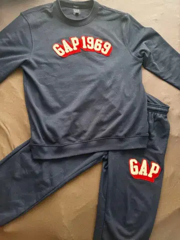 GAP 1969 네이비 맨투맨 셋업