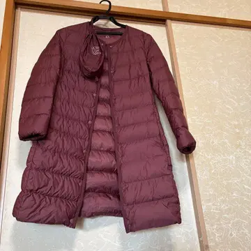 유니클로 울트라 라이트 다운 코트 S 와인색
