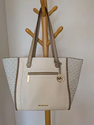 MICHAEL KORS 화이트 토트백