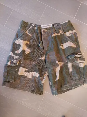 Abercrombie & Fitch 카모플라쥬 카고 숏팬츠 30