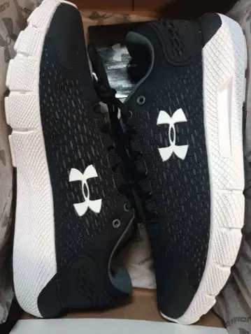 언더아머 27.5cm 폭넓음: 4E